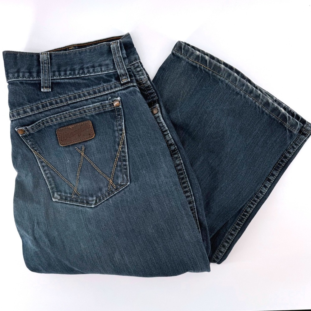 Wrangler Jean Men 31x32 Blue Med Wash Retro Relaxed Bootcut WRA20WB Cotton Denim